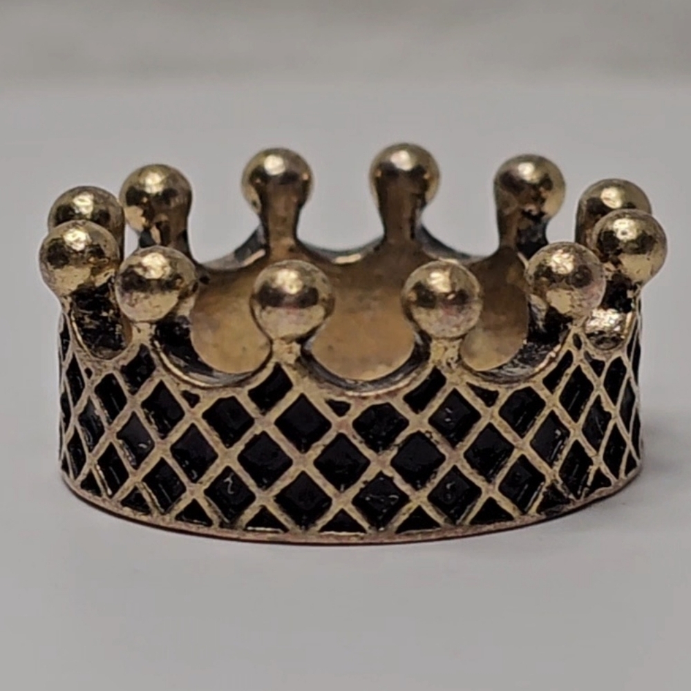 Lucky Brand gold-tone crown ring black enamel diamond pattern Size 7